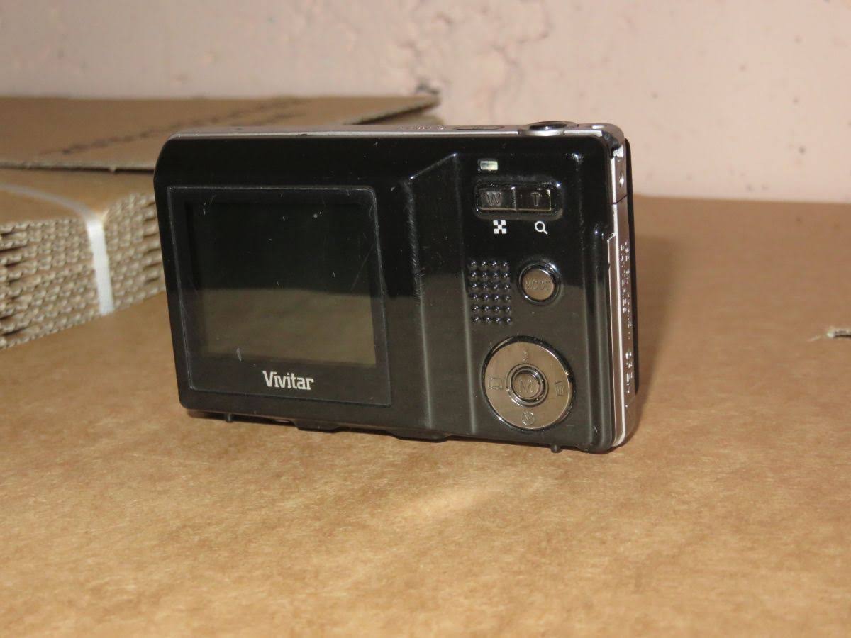 Digital Camera V909372