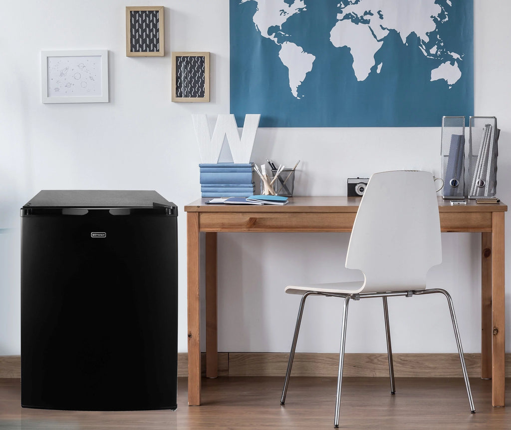 Compact Single Door Refrigerator I36925
