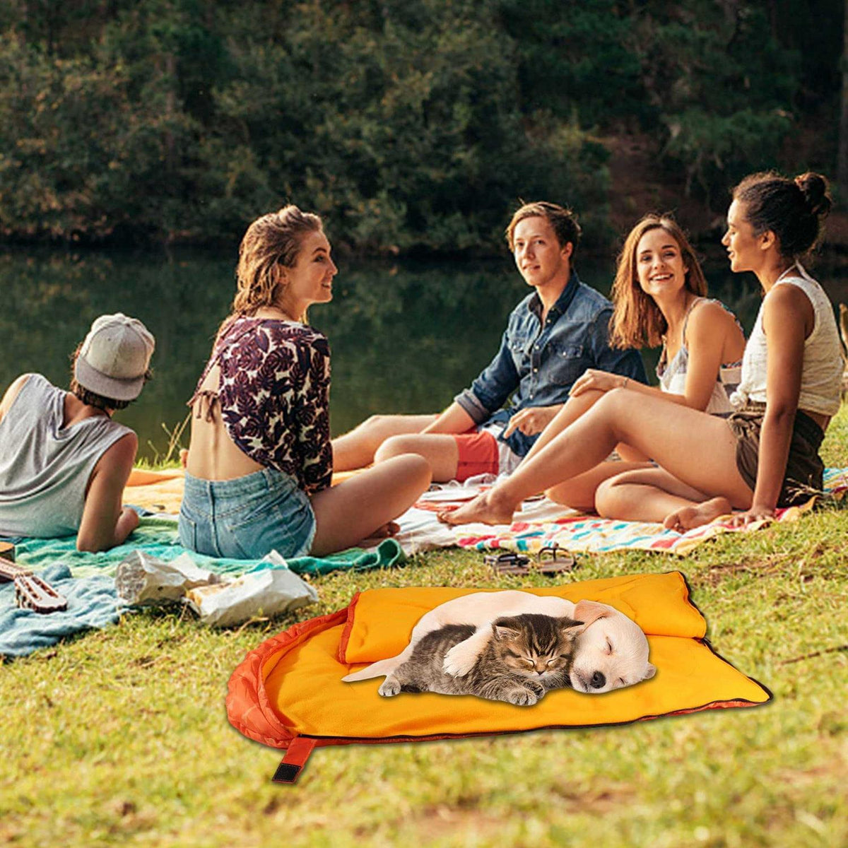 Waterproof Warm Packable Dog Sleeping Bag M34399