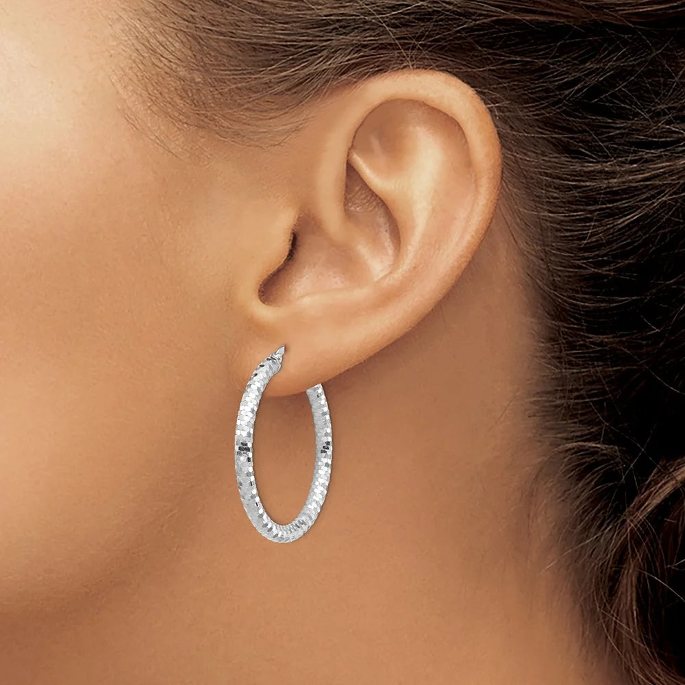 14 Karat White Gold Diamond-cut Hoop Earrings M5973