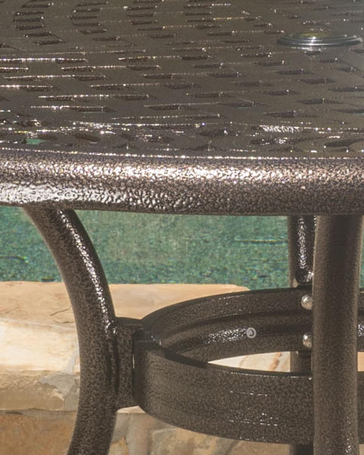 Cast Aluminum Round Table P192827