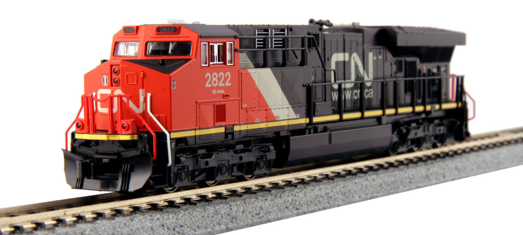 N Scale ES44AC Locomotive & Freight Starter Set F760443