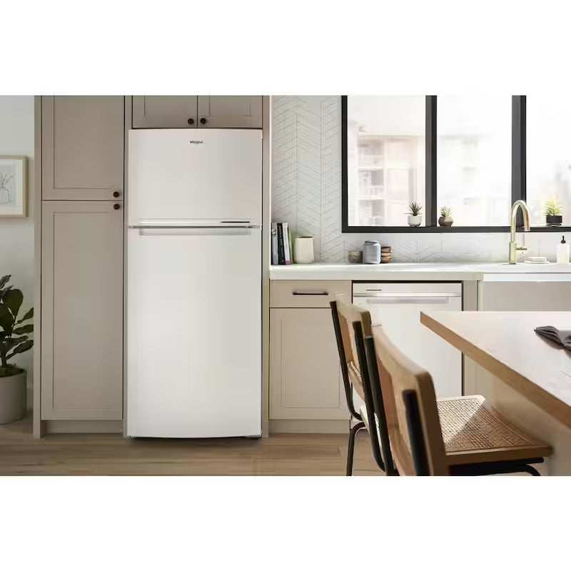 10.0 cu. ft. White Top Freezer Refrigerator T85970