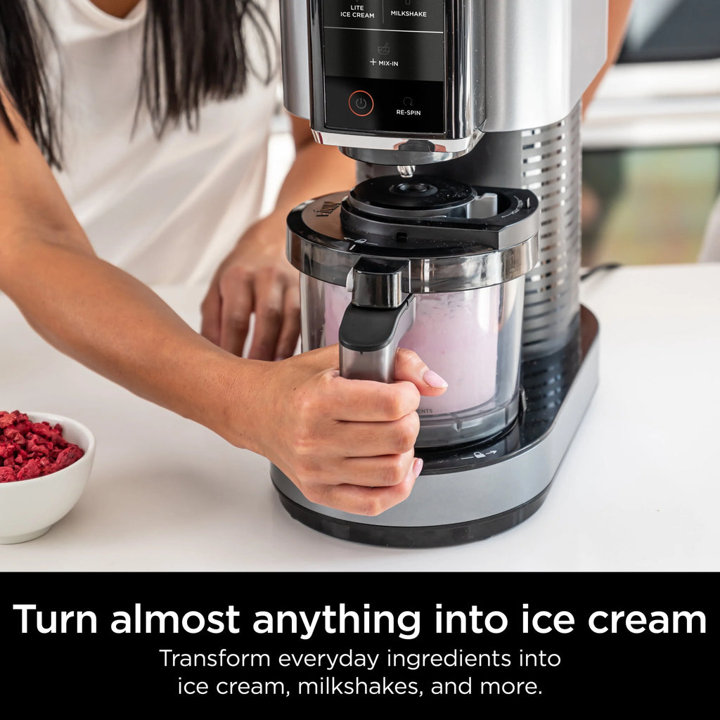 Ice Cream Maker with 2 Pints I1056