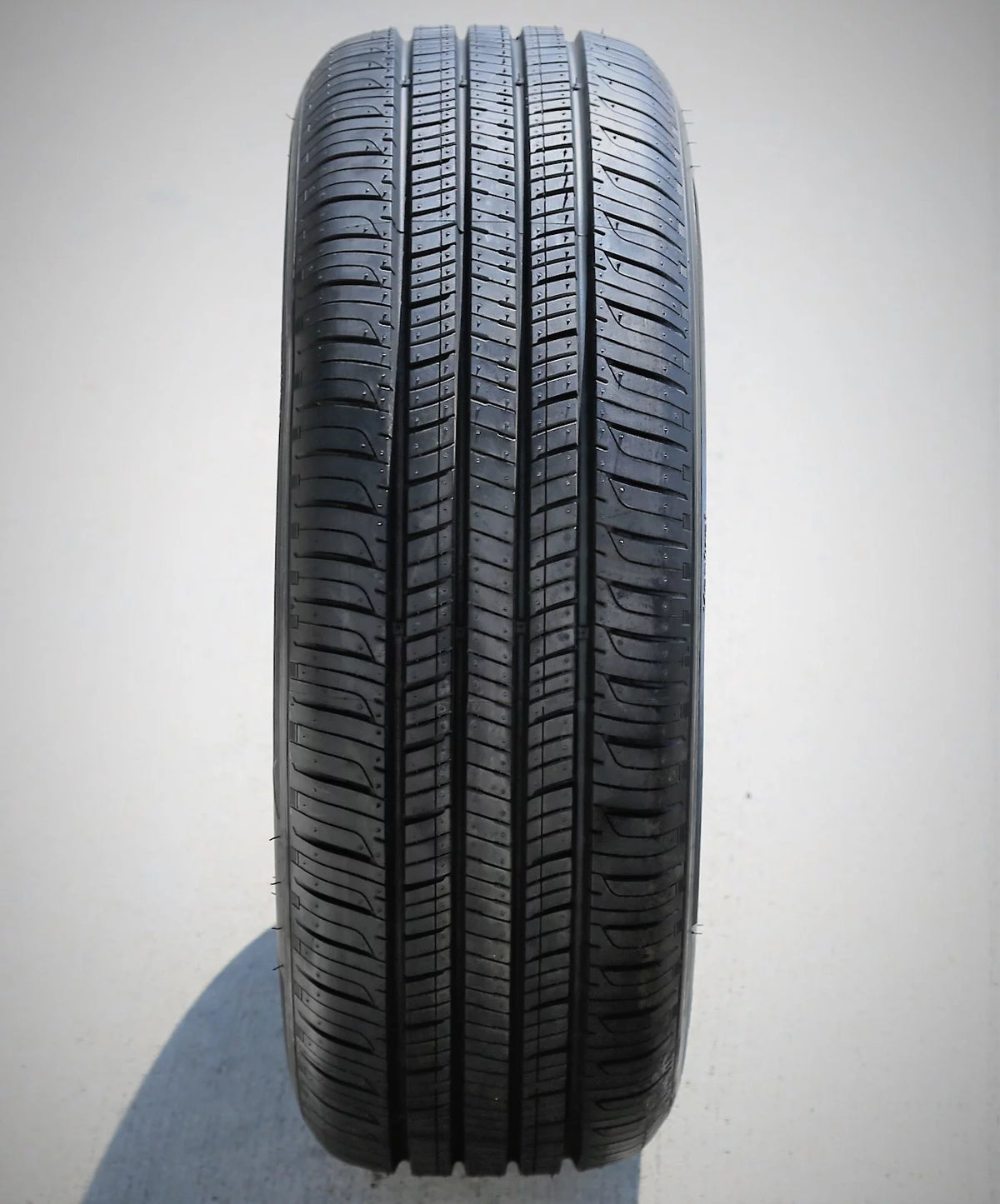 All Season 195/60R16 89H Passenger Tire U5680