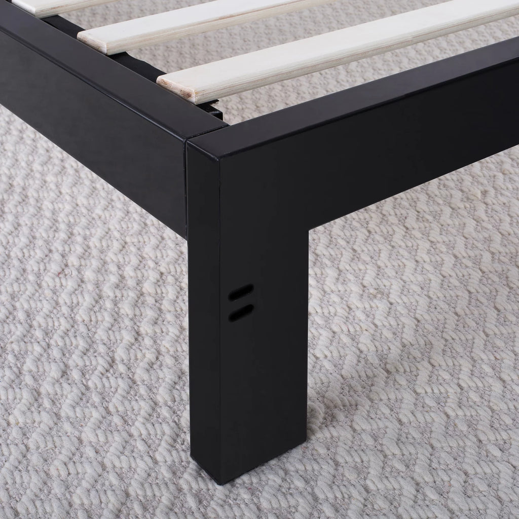 Queen Black Metal Platform Bed Frame J52408