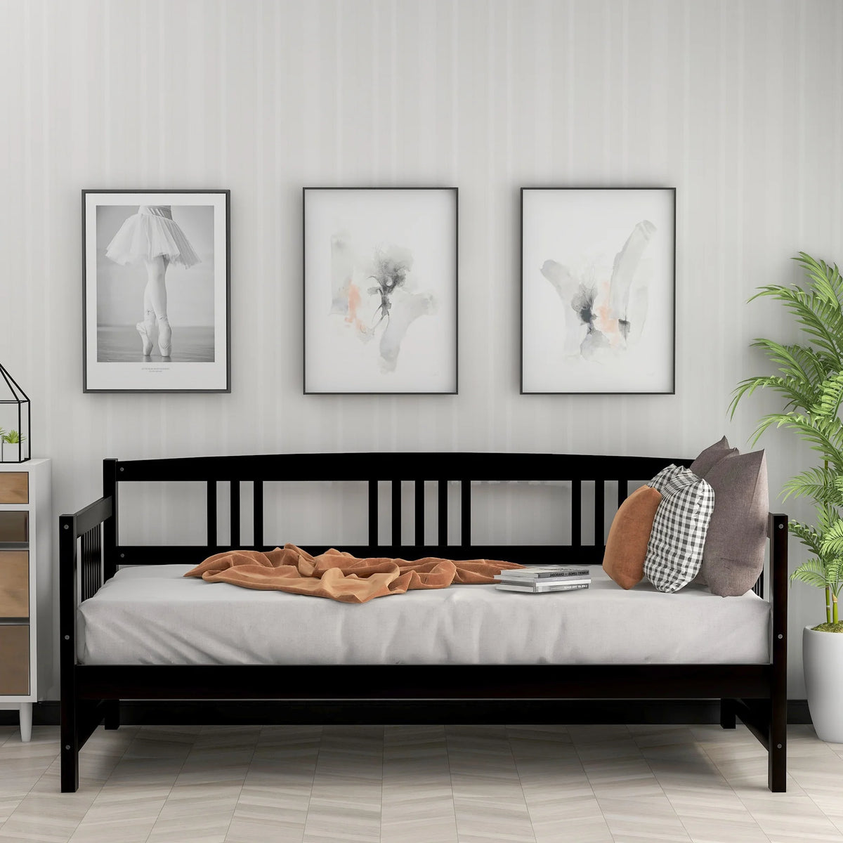 Solid Wood Twin Size Daybed H947