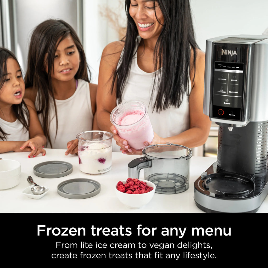 Ice Cream Maker with 2 Pints I1056