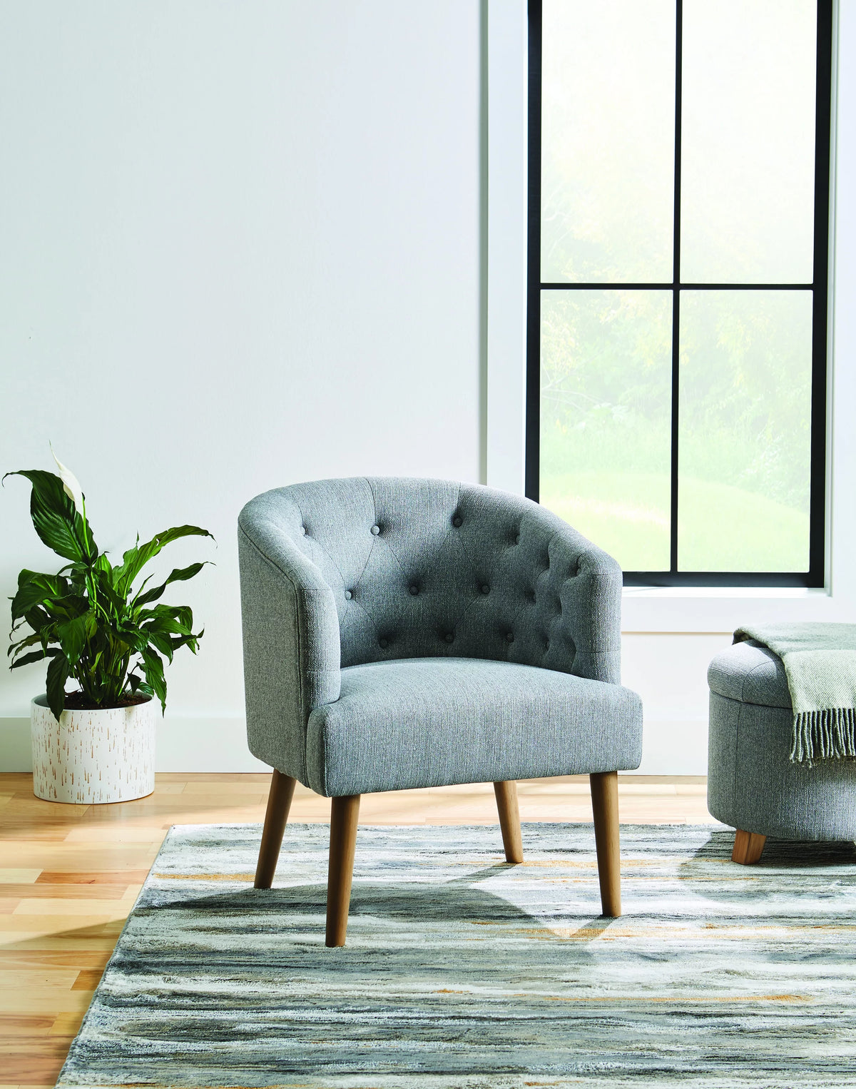 Velvet Accent Chair K12051
