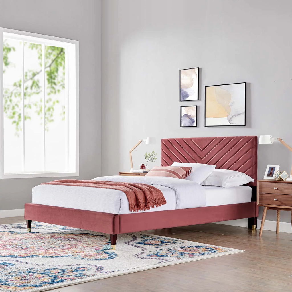 Queen Size Pink Velvet Platform Bed Frame T891822